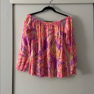 Lilly Pulitzer Off the shoulder shirt